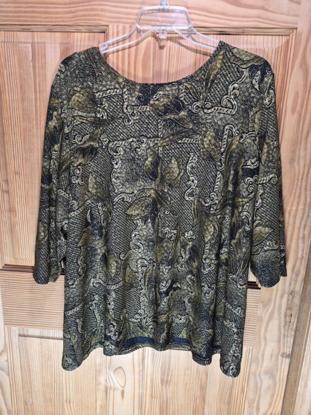 Maggie Barnes 5X Black/Brown/Gold Threaded 3/4 Sleeve Top